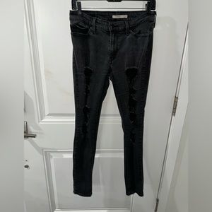 I am selling a pair of black ripped skinny jeans